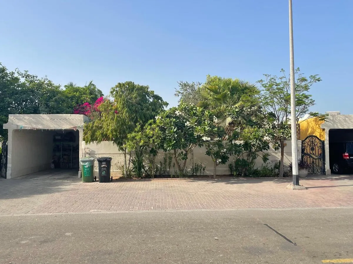 Πανσιόν Tropicana Guestroom 7 Min Walk From The Beach Ντουμπάι